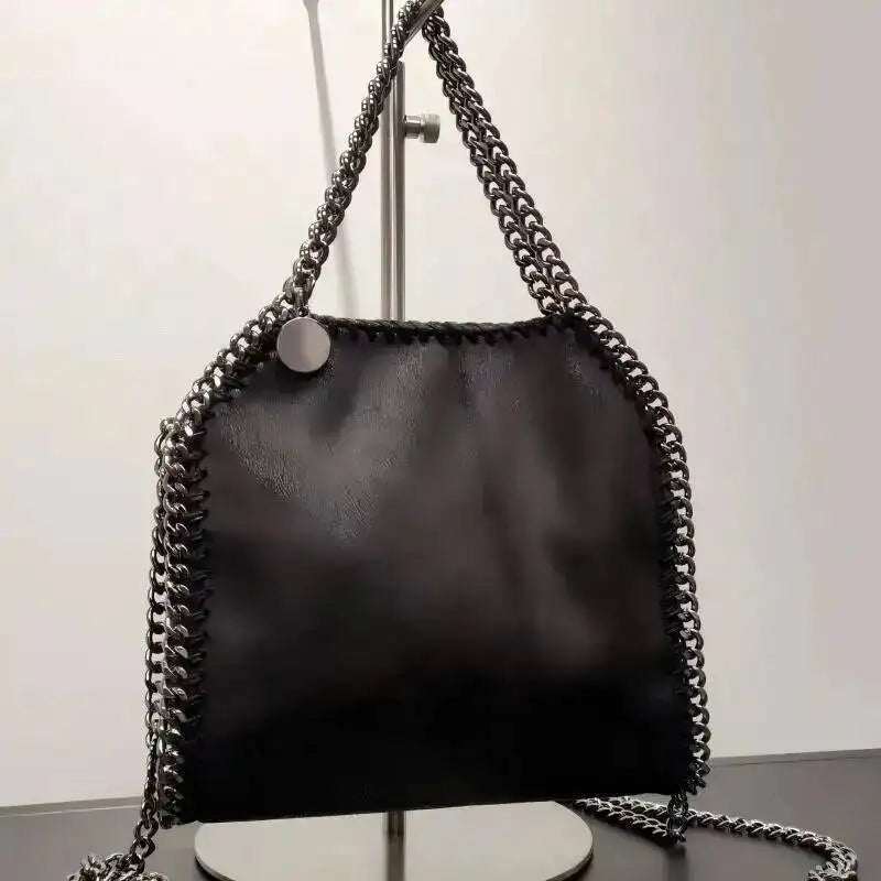 Elegant Leather Shoulder Bag