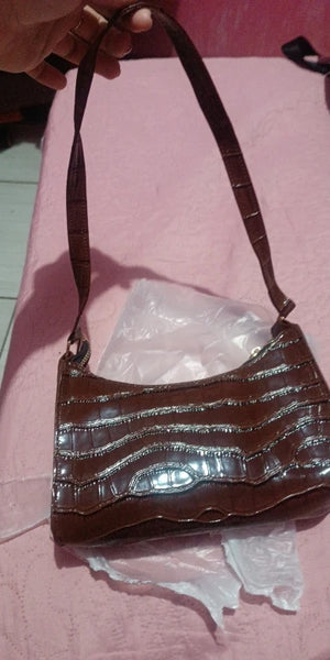 A6535ff5a2a5c4db694ffe7318bd3ed5cm.jpg